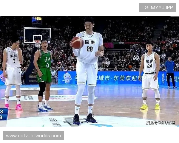 广州男篮30分大胜四川，霍勒迪28+7送对手13连败